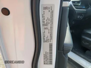 2022 Jeep Grand Cherokee z VIN 1C4RJYB6XN8721519, wystawiony jako Copart lot #47388965 z przebiegiem 41 744 mil mil oraz Szkoda całkowita • Salvage title. Historia ofert i sprzedaży dostępna na DreamBid. Obrazek 14.
