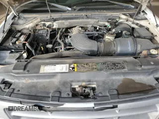 2001 Ford F-150 XL with VIN 2FTPF17Z41CA93204, listed as a Copart auction lot 86637324 with 121,331 mi miles and Salvage title. Bid and sale history available at DreamBid. Image 11.