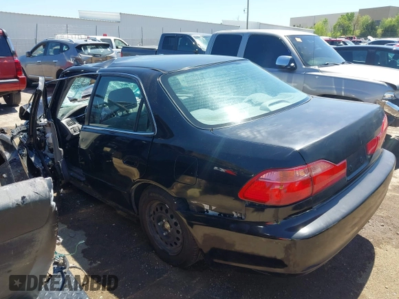 1998 Honda Accord LX with VIN 1HGCG5548WA010975, listed as a IAAI auction lot 39183531 with Not provided miles and . Bid and sale history available at DreamBid. Image 3.