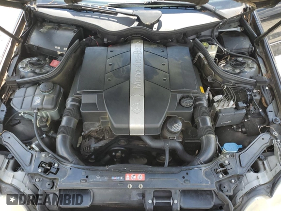 2005 Mercedes-Benz CLK 320 z VIN WDBTK65G75T054495, wystawiony jako Copart lot #56120585 z przebiegiem 130 029 mil mil oraz Szkoda całkowita • Salvage title. Historia ofert i sprzedaży dostępna na DreamBid. Obrazek 11.