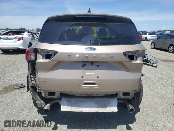 2021 Ford Escape SE with VIN 1FMCU0G66MUB34372, listed as a Copart auction lot 56595405 with 42,355 mi miles and Salvage title. Bid and sale history available at DreamBid. Image 6.