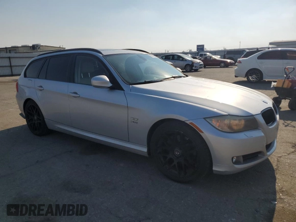 2011 BMW 3 Series 328i xDrive with VIN WBAUU3C58BA541919, listed as a Copart auction lot 85348464 with 197,538 mi miles and Salvage Title. Bid and sale history available at DreamBid. Image 4.