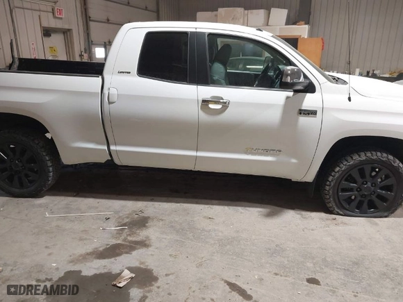 2015 Toyota Tundra 4WD Truck LTD with VIN 5TFBY5F18FX455404, listed as a IAAI auction lot 41329106 with NaN miles. Bid and sale history available at carsss.com. Image 13.