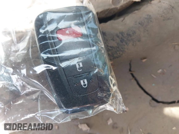 2021 Toyota RAV4 XLE with VIN 2T3P1RFV1MC214257, listed as a IAAI auction lot 42297014 with Not provided miles and . Bid and sale history available at DreamBid. Image 11.