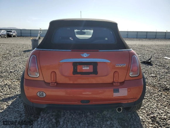 2005 MINI Cooper Convertible with VIN WMWRF33485TG10403, listed as a Copart auction lot 52459735 with 118,445 mi miles and Clean Title. Bid and sale history available at carsss.com. Image 6.