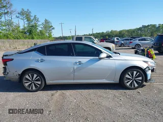 2019 Nissan Altima 2.5 SL with VIN 1N4BL4EV8KC173414, listed as a IAAI auction lot 42044852 with 93,044 mi miles. Bid and sale history available at carsss.com. Image 13.