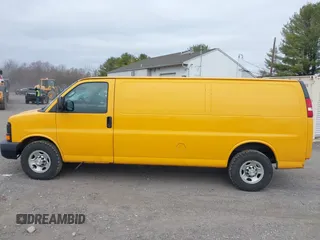 2016 Chevrolet Express Cargo Van with VIN 1GCWGBFF5G1215150, listed as a IAAI auction lot 41672104 with 152,723 mi miles. Bid and sale history available at carsss.com. Image 14.