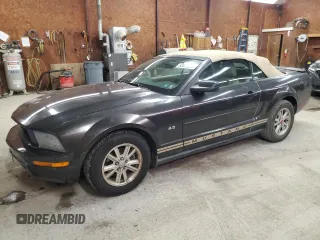2007 Ford Mustang Deluxe with VIN 1ZVFT84N475298181, listed as a Copart auction lot 63875235 with 128,381 mi miles and Salvage title. Bid and sale history available at DreamBid. Image 1.