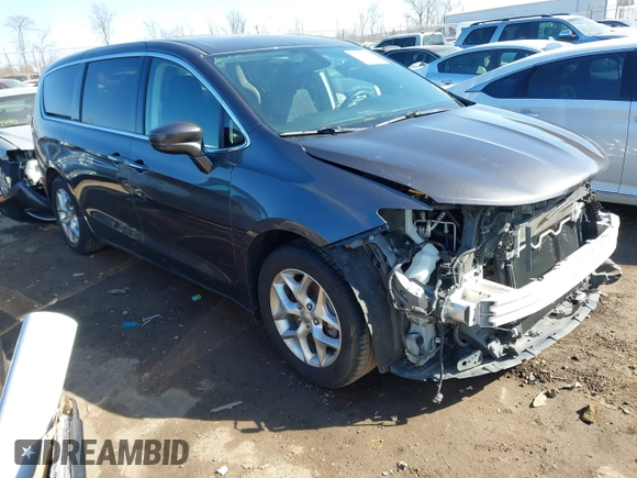 2019 Chrysler Pacifica Touring Plus z VIN 2C4RC1FG3KR708986, wystawiony jako IAAI lot #41744300 z przebiegiem 123 043 mil mil oraz . Historia ofert i sprzedaży dostępna na DreamBid. Obrazek 1.