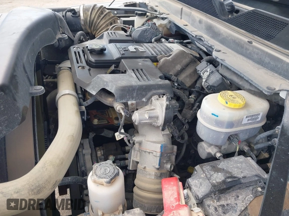2024 Ram 2500 Big Horn z VIN 3C6UR5JL4RG340524, wystawiony jako IAAI lot #42423835 z przebiegiem 8 690 mil mil oraz . Historia ofert i sprzedaży dostępna na DreamBid. Obrazek 6.
