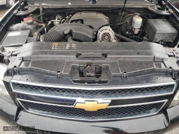 2014 Chevrolet Suburban LT with VIN 1GNSKJE70ER228623, listed as a Copart auction lot 45020335 with 167,671 mi miles and Salvage Title. Bid and sale history available at carsss.com. Image 12.