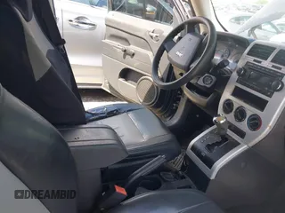 2008 Jeep Patriot Sport z VIN 1J8FT280X8D562129, wystawiony jako IAAI lot #42071896 z przebiegiem 203 212 mil mil oraz . Historia ofert i sprzedaży dostępna na DreamBid. Obrazek 5.