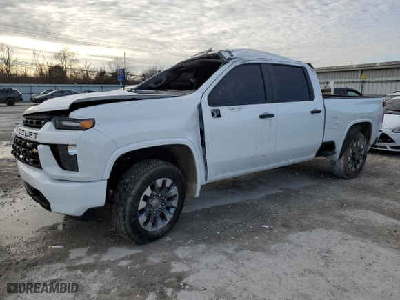 2021 Chevrolet Silverado 2500HD Custom with VIN 1GC4YMEY6MF310348, listed as a Copart auction lot 83660174 with 40,032 mi miles and Salvage Title. Bid and sale history available at carsss.com. Image 1.