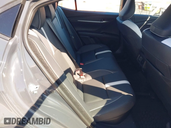 2025 Toyota Camry LE z VIN 4T1DAACK4SU572097, wystawiony jako IAAI lot #41827762 z przebiegiem 8 106 mil mil oraz . Historia ofert i sprzedaży dostępna na DreamBid. Obrazek 8.