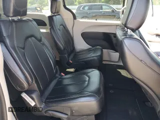 2020 Chrysler Voyager LXi z VIN 2C4RC1DG3LR195842, wystawiony jako Copart lot #52044885 z przebiegiem 114 370 mil mil oraz Szkoda całkowita • Salvage title. Historia ofert i sprzedaży dostępna na DreamBid. Obrazek 11.