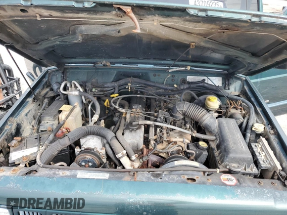 2001 Jeep Cherokee Sport with VIN 1J4FF58SX1L615967, listed as a Copart auction lot 43709235 with 241,326 mi miles and Clean title. Bid and sale history available at DreamBid. Image 12.