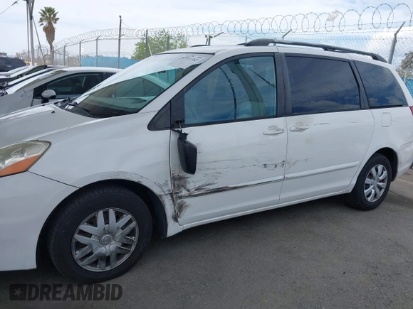 2007 Toyota Sienna CE with VIN 5TDZK23C27S023466, listed as a IAAI auction lot 41911352 with 166,600 mi miles and . Bid and sale history available at DreamBid. Image 6.