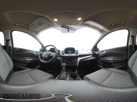 2017 Ford Escape SE z VIN 1FMCU9G95HUC83618, wystawiony jako IAAI lot #42324672 z przebiegiem 132 910 mil mil oraz . Historia ofert i sprzedaży dostępna na DreamBid. Obrazek 18.