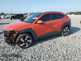 2024 Hyundai Kona Limited z VIN KM8HE3A3XRU081704, wystawiony jako Copart lot #56208765 z przebiegiem 5 271 mil mil oraz Szkoda całkowita • Salvage title. Historia ofert i sprzedaży dostępna na DreamBid. Obrazek 1.