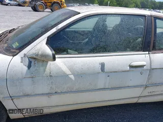 1998 Chevrolet Monte Carlo LS z VIN 2G1WW12MXW9114335, wystawiony jako IAAI lot #42284798 z przebiegiem 214 728 mil mil oraz . Historia ofert i sprzedaży dostępna na DreamBid. Obrazek 12.
