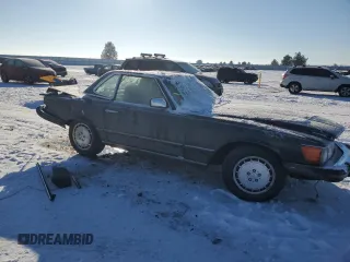 1985 Mercedes-Benz 380 z VIN WDBBA45C1FA026172, wystawiony jako Copart lot #44573545 z przebiegiem 149 808 mil mil oraz Szkoda całkowita • Salvage title. Historia ofert i sprzedaży dostępna na DreamBid. Obrazek 4.