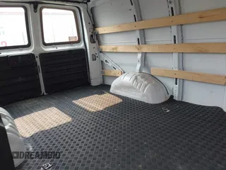 2022 Chevrolet Express Cargo with VIN 1GCWGAFP4N1155524, listed as a IAAI auction lot 42389470 with 33,655 mi miles and . Bid and sale history available at DreamBid. Image 8.
