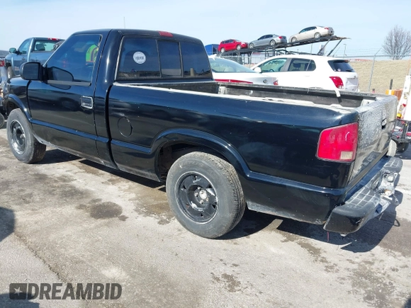 1998 GMC Sonoma with VIN 1GTCS1448WK502617, listed as a IAAI auction lot 41476320 with 220,435 mi miles. Bid and sale history available at carsss.com. Image 3.
