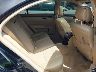 2013 Mercedes-Benz S-Class S 550 with VIN WDDNG7DB7DA531529, listed as a IAAI auction lot 41999063 with 121,561 mi miles. Bid and sale history available at carsss.com. Image 8.
