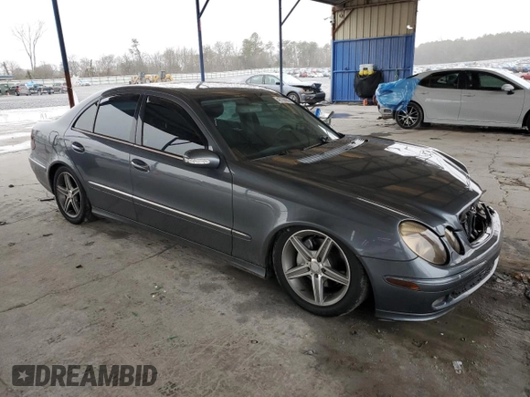 2006 Mercedes-Benz E 500 z VIN WDBUF70J96A963935, wystawiony jako Copart lot #45108905 z przebiegiem 204 278 mil mil oraz Szkoda całkowita • Salvage title. Historia ofert i sprzedaży dostępna na DreamBid. Obrazek 4.