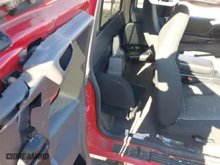 2003 Ford Ranger XL Fleet with VIN 1FTZR45E33PA22384, listed as a IAAI auction lot 42047433 with 195,822 mi miles. Bid and sale history available at carsss.com. Image 8.