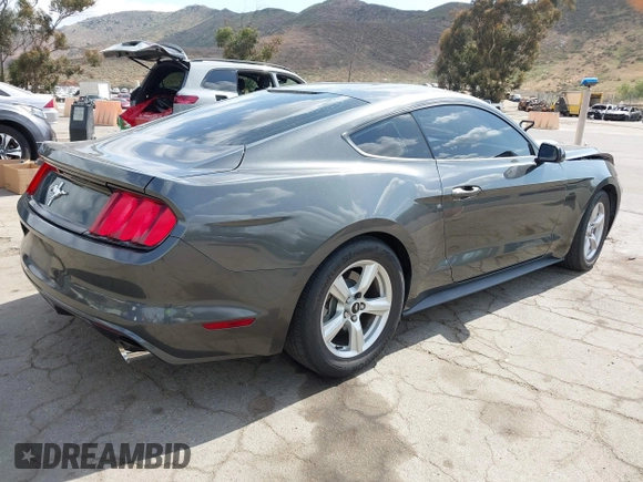 2017 Ford Mustang V6 z VIN 1FA6P8AM8H5336232, wystawiony jako IAAI lot #42089034 z przebiegiem 72 257 mil mil oraz . Historia ofert i sprzedaży dostępna na DreamBid. Obrazek 4.