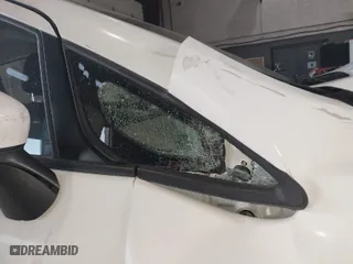 2019 Nissan Versa Note SV with VIN 3N1CE2CP1KL356548, listed as a IAAI auction lot 40269708 with 35,475 mi miles. Bid and sale history available at carsss.com. Image 12.