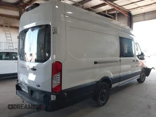 2019 Ford Transit Cargo with VIN 1FTBW3XG4KKA66859, listed as a IAAI auction lot 41940297 with 175,609 mi miles. Bid and sale history available at carsss.com. Image 4.