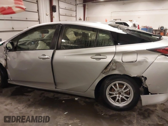 2018 Toyota Prius Two with VIN JTDKBRFU3J3582337, listed as a IAAI auction lot 40457335 with 166,690 mi miles. Bid and sale history available at carsss.com. Image 20.