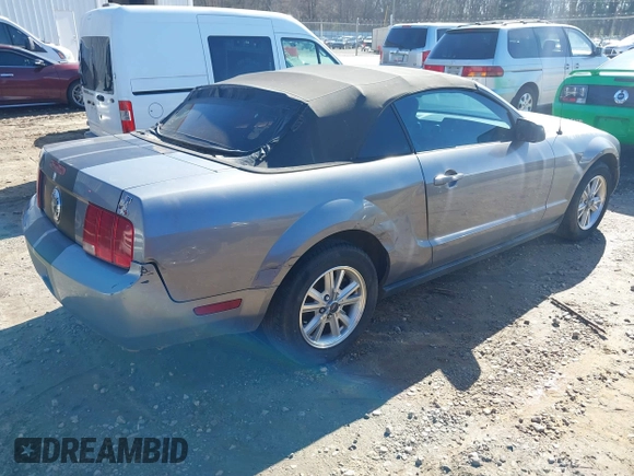 2006 Ford Mustang Standard with VIN 1ZVHT84N365107471, listed as a IAAI auction lot 41763583 with 239,204 mi miles and . Bid and sale history available at carsss.com. Image 4.