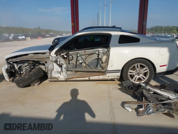 2012 Ford Mustang Premium with VIN 1ZVBP8AM1C5246631, listed as a IAAI auction lot 42345000 with 146,101 mi miles and . Bid and sale history available at DreamBid. Image 15.