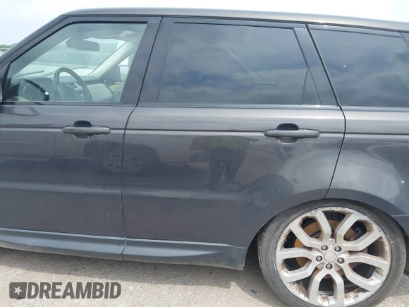 2014 Land Rover Range Rover Sport Supercharged z VIN SALWR2TF7EA367063, wystawiony jako IAAI lot #42137748 z przebiegiem 137 473 mil mil oraz . Historia ofert i sprzedaży dostępna na DreamBid. Obrazek 14.