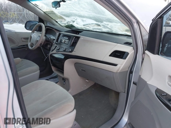 2012 Toyota Sienna with VIN 5TDZK3DC6CS277471, listed as a IAAI auction lot 41326894 with 0 mi miles. Bid and sale history available at carsss.com. Image 5.