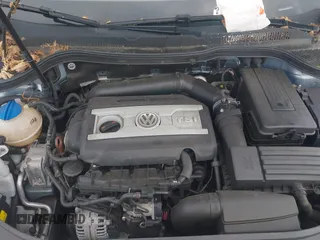2013 Volkswagen CC Sport с VIN WVWBP7AN8DE507342, выставлен на аукционе IAAI как лот 42289217 с пробегом Не указан миль и . История ставок и продаж доступна на DreamBid. Изображение 10.