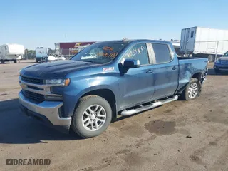 2020 Chevrolet Silverado 1500 LT with VIN 1GCUYDED8LZ127737, listed as a IAAI auction lot 40535100 with 147,186 mi miles. Bid and sale history available at carsss.com. Image 2.