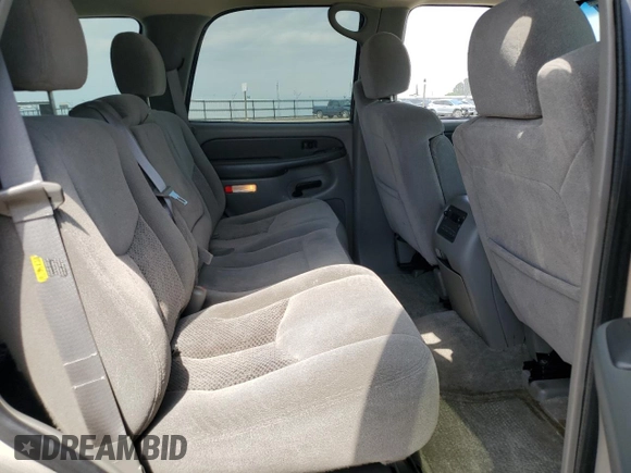 2003 Chevrolet Tahoe LS с VIN 1GNEC13V23J203066, выставлен на аукционе Copart как лот 52641765 с пробегом 273 492 миль миль и Списание • Salvage title. История ставок и продаж доступна на DreamBid. Изображение 12.