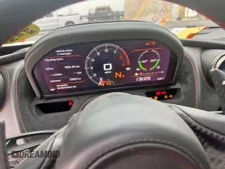 2018 McLaren 720S z VIN SBM14DCAXJW002364, wystawiony jako Copart lot #55175295 z przebiegiem 22 800 mil mil oraz Tytuł czysty. Historia ofert i sprzedaży dostępna na DreamBid. Obrazek 8.