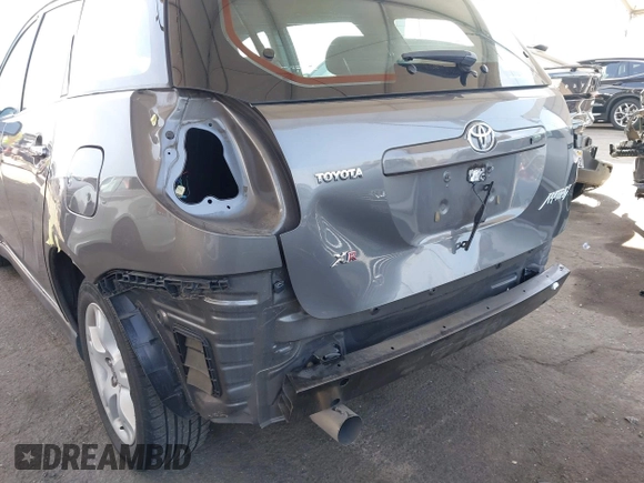 2004 Toyota Matrix Std with VIN 2T1KR32E04C292897, listed as a IAAI auction lot 41850648 with 88,374 mi miles. Bid and sale history available at carsss.com. Image 6.
