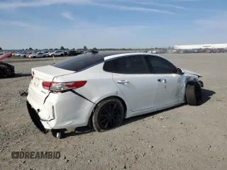 2017 Kia Optima EX z VIN KNAGU4LE9H5013620, wystawiony jako Copart lot #60928515 z przebiegiem 158 263 mil mil oraz Szkoda całkowita • Salvage title. Historia ofert i sprzedaży dostępna na DreamBid. Obrazek 3.