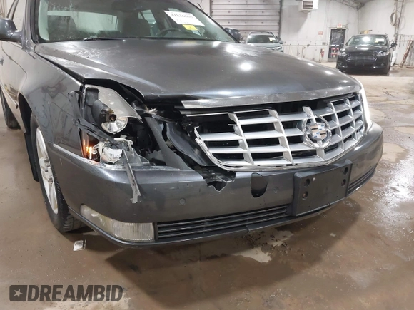 2010 Cadillac DTS w/1SC with VIN 1G6KD5EY7AU125289, listed as a IAAI auction lot 41836355 with 135,784 mi miles. Bid and sale history available at carsss.com. Image 6.