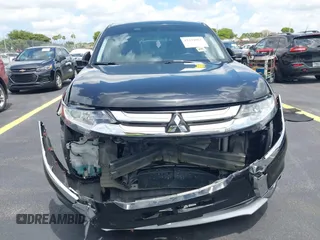 2017 Mitsubishi Outlander ES z VIN JA4AZ2A3XHZ052168, wystawiony jako IAAI lot #42194062 z przebiegiem 209 195 mil mil oraz . Historia ofert i sprzedaży dostępna na DreamBid. Obrazek 6.