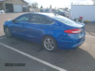 2018 Ford Fusion SE with VIN 3FA6P0HDXJR168152, listed as a IAAI auction lot 41740165 with 129,636 mi miles. Bid and sale history available at carsss.com. Image 3.