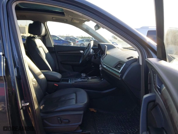 2018 Audi Q5 Premium Plus with VIN WA1BNAFY2J2019016, listed as a IAAI auction lot 41213051 with 90,174 mi miles. Bid and sale history available at carsss.com. Image 5.