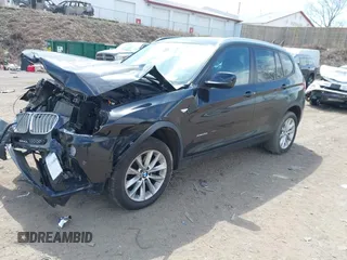 2014 BMW X3 xDrive28i z VIN 5UXWX9C52E0D38686, wystawiony jako IAAI lot #42112726 z przebiegiem 92 852 mil mil oraz . Historia ofert i sprzedaży dostępna na DreamBid. Obrazek 2.