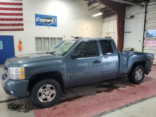 2007 Chevrolet Silverado 1500 LT w/1LT with VIN 2GCEC19J971592270, listed as a Copart auction lot 62802494 with 127,983 mi miles and Non Repairable. Bid and sale history available at carsss.com. Image 1.